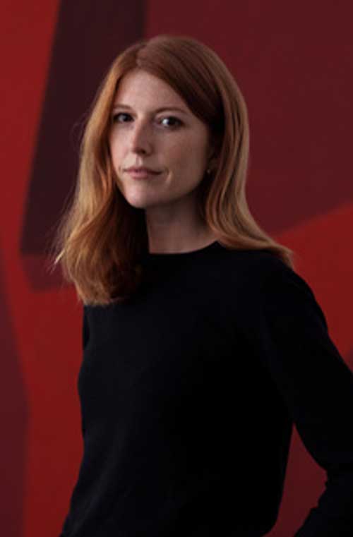 Emma Knight headshot